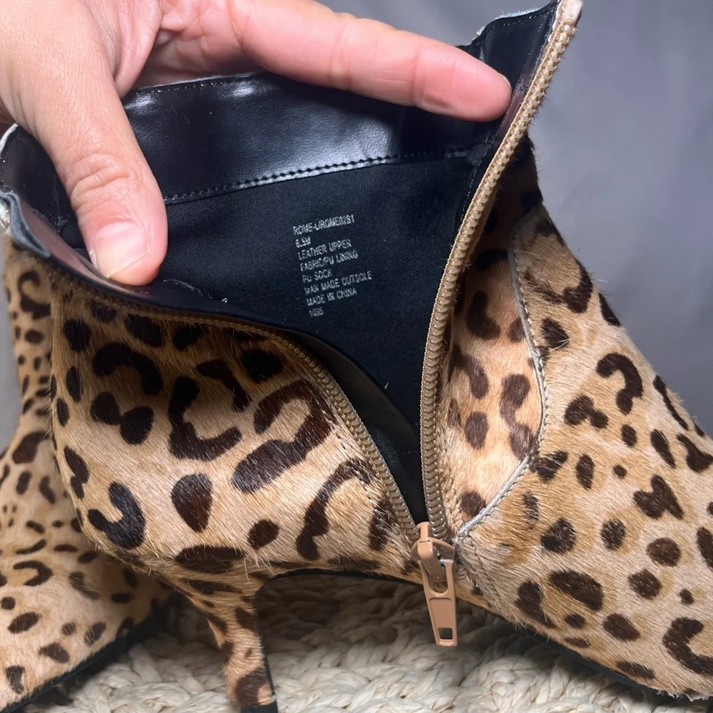 Steve Madden Leopard Cow Hair Ankle Boots Women’s 6.5M Pointed Toe Kitten Heel - Picture 2 of 8